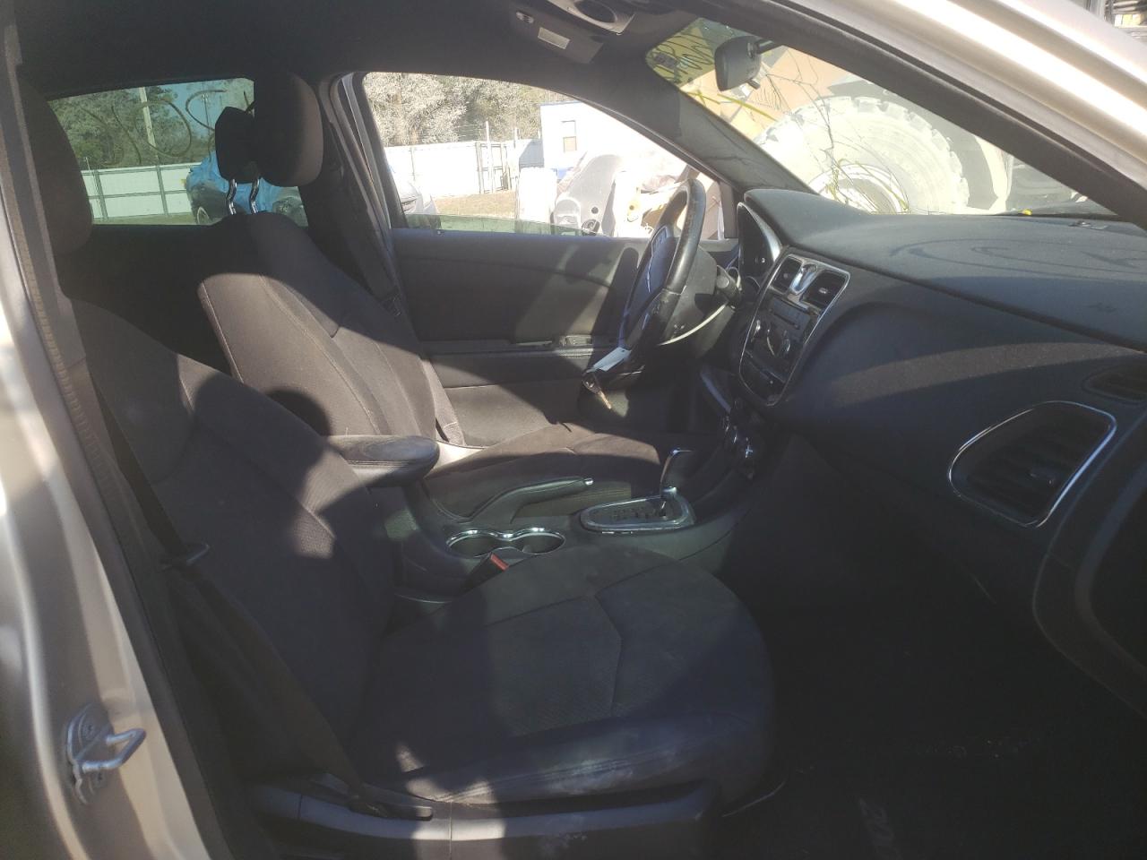Photo 5 from auction – 2013 CHRYSLER 200 TOURIN with VIN 1C3CCBBB1DN695665