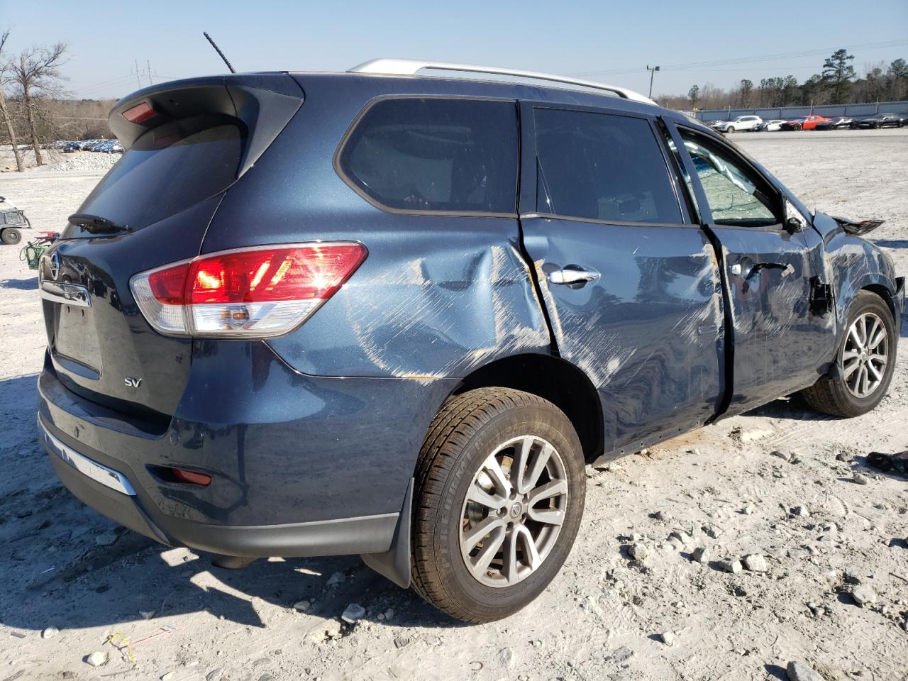Photo 4 from auction – 2014 NISSAN PATHFINDER with VIN 5N1AR2MN1EC650288