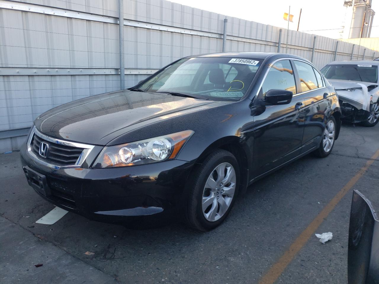 Photo 2 from auction – 2010 HONDA ACCORD EXL with VIN 1HGCP2F86AA002124