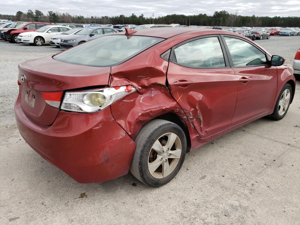 Photo 9 from auction – 2011 HYUNDAI ELANTRA GL with VIN KMHDH4AEXBU115465