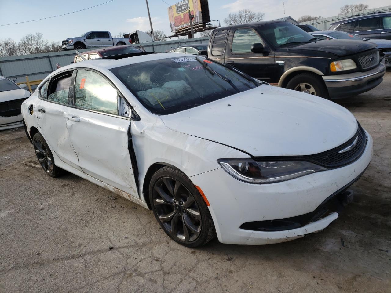 CHRYSLER 200 S 2015 with VIN 1C3CCCBB9FN677360 - Photo from auction