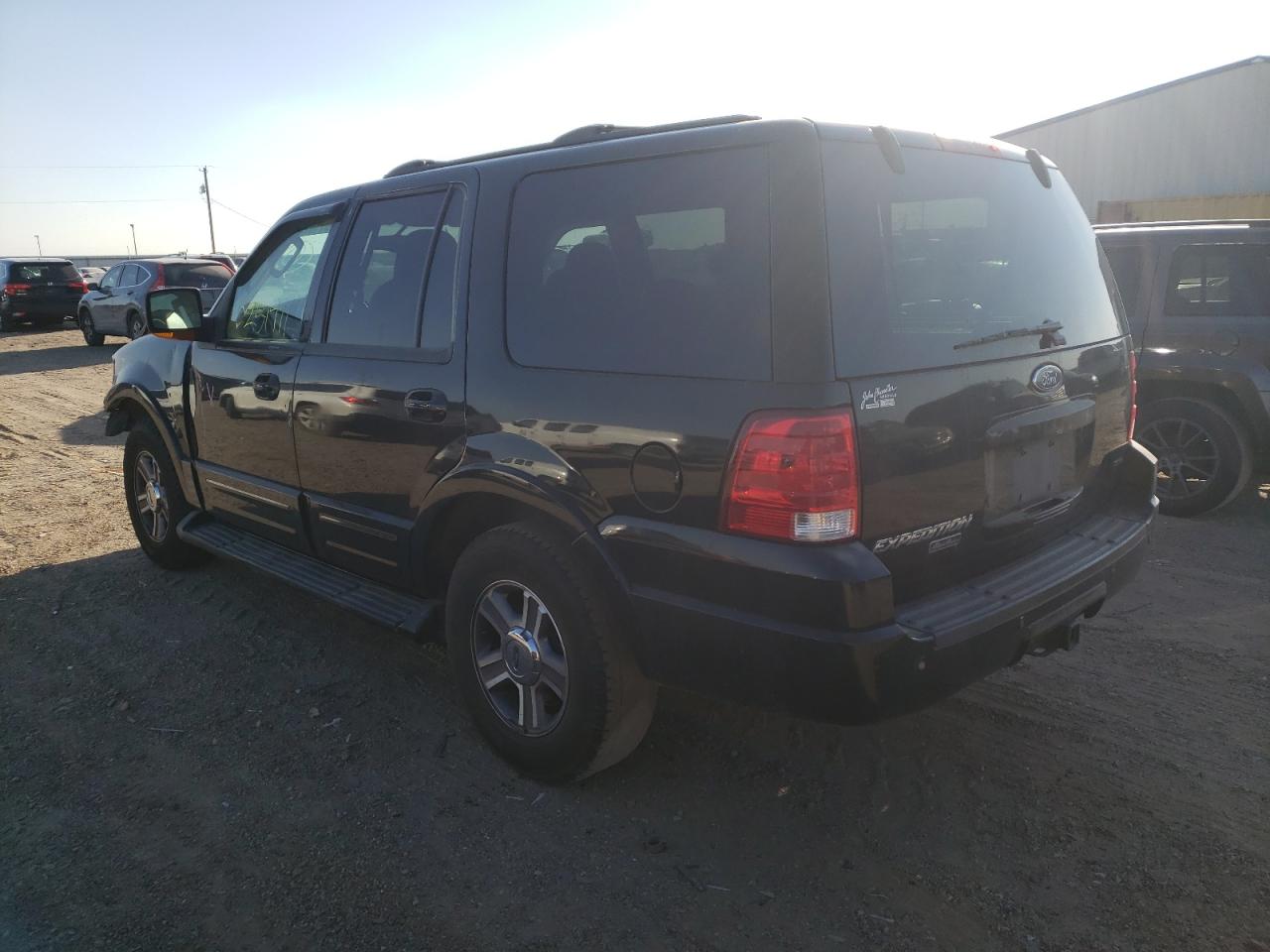 Photo 3 from auction – 2004 FORD EXPEDITION with VIN 1FMFU18L14LB03558