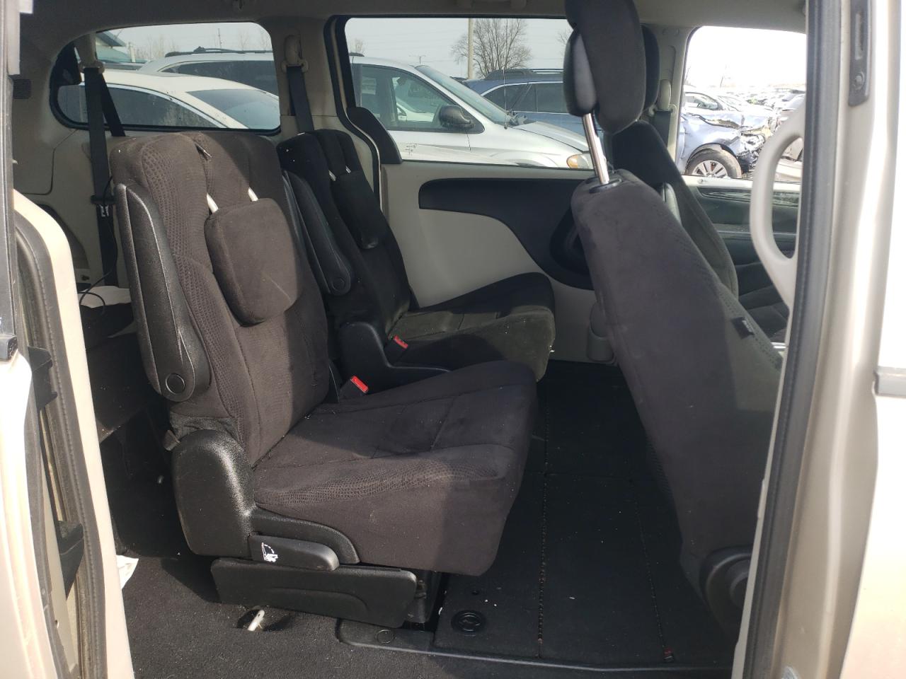 Photo 6 from auction – 2013 DODGE GRAND CARA with VIN 2C4RDGCG4DR772073
