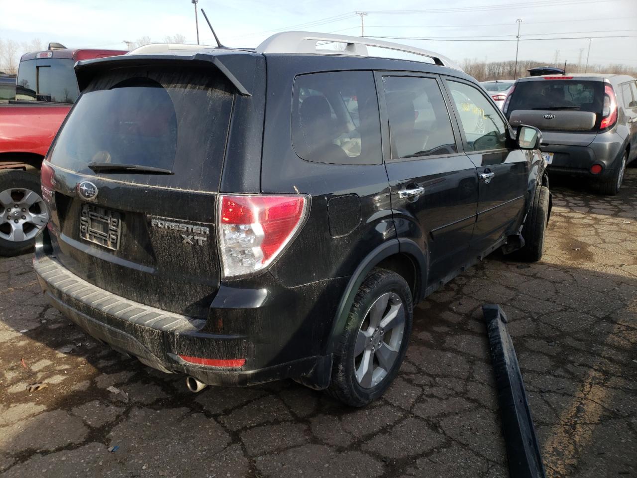 Photo 4 from auction – 2012 SUBARU FORESTER T with VIN JF2SHGHC1CH433388
