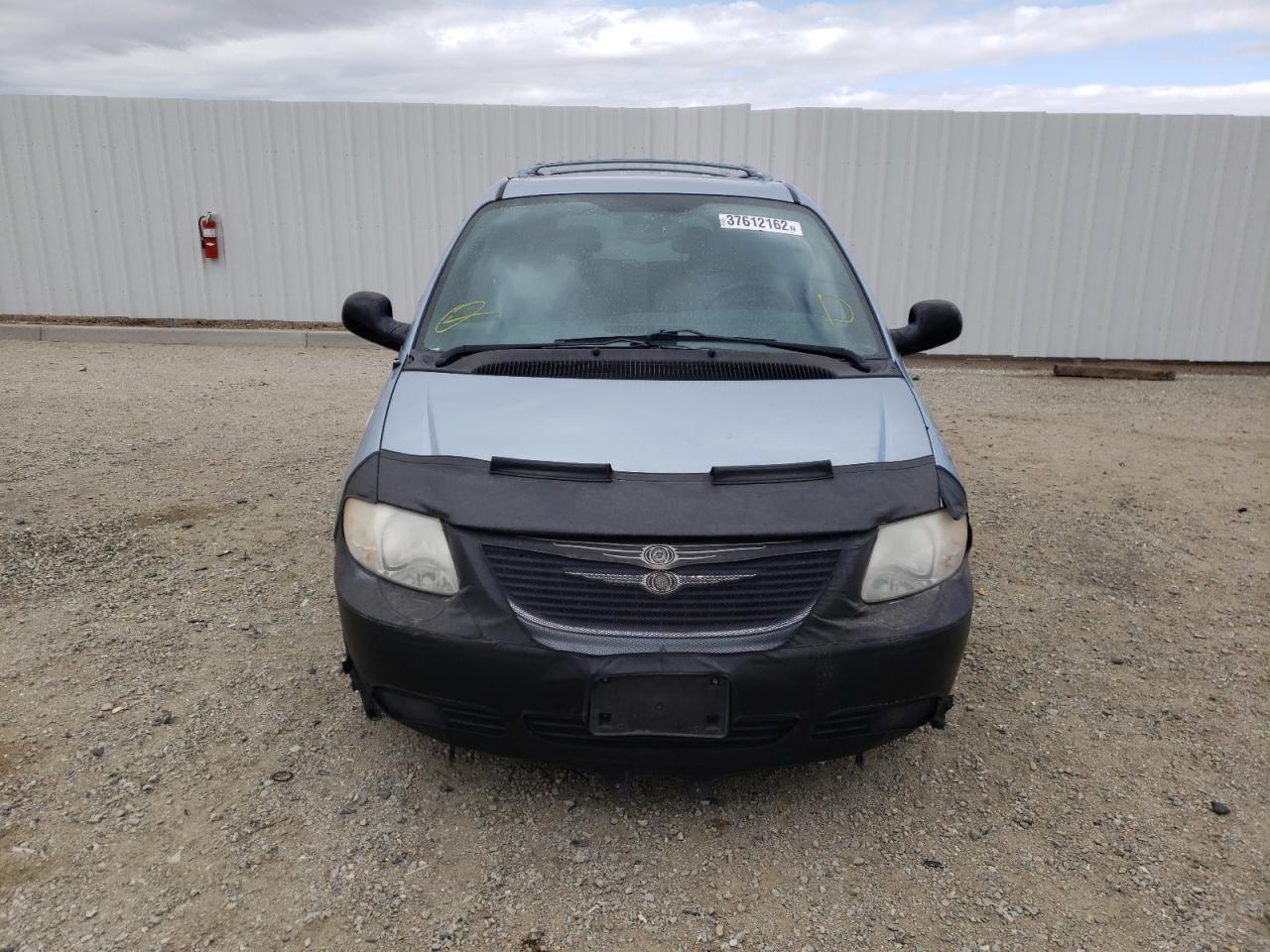 Photo 9 from auction – 2004 CHRYSLER TOWN & COU with VIN 2C8GP64L74R519364