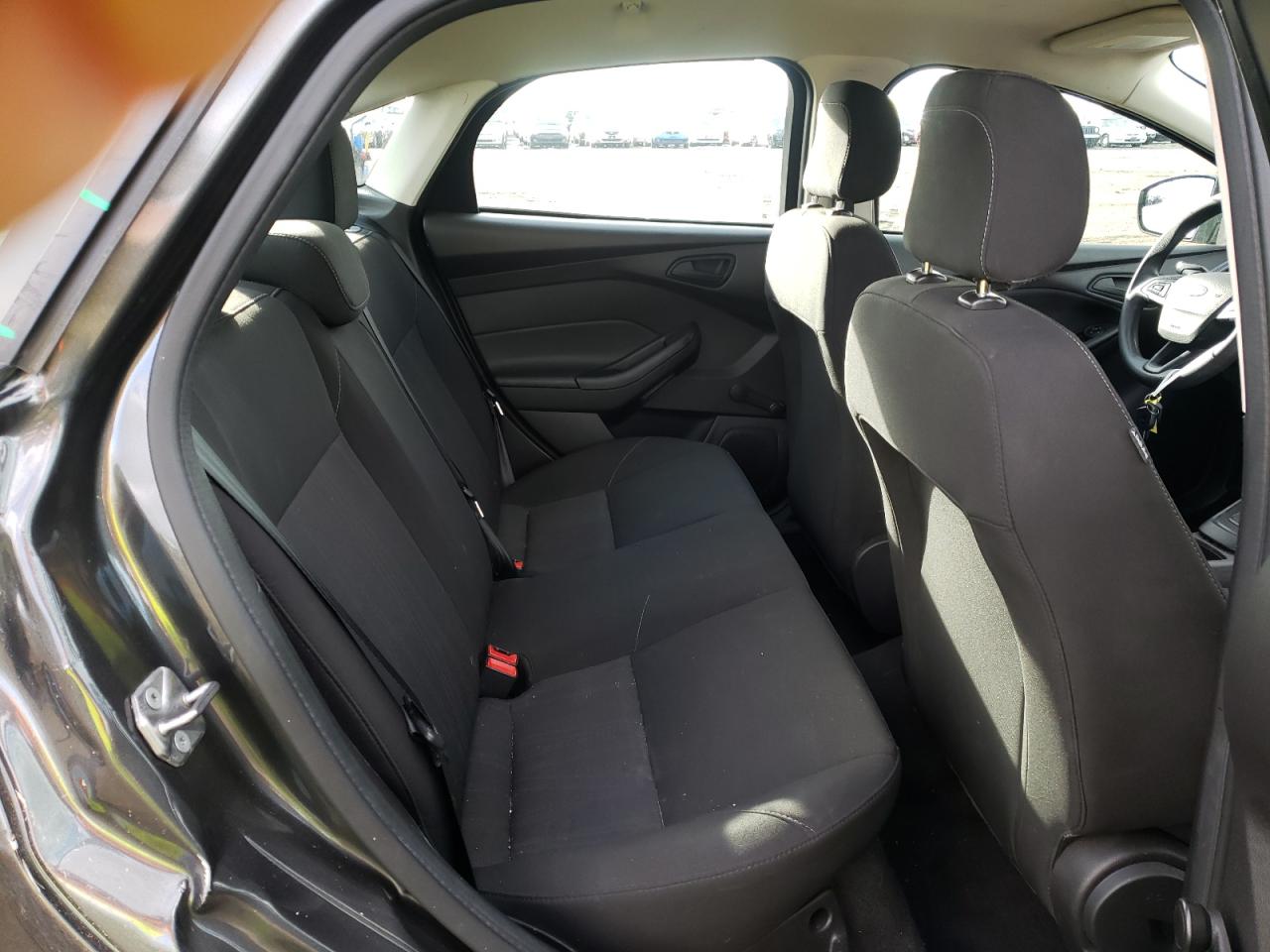 Photo 6 from auction – 2017 FORD FOCUS S with VIN 1FADP3E22HL325628