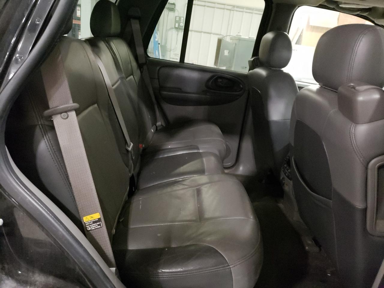 Photo 6 from auction – 2004 CHEVROLET TRAILBLAZE with VIN 1GNDT13S842246727
