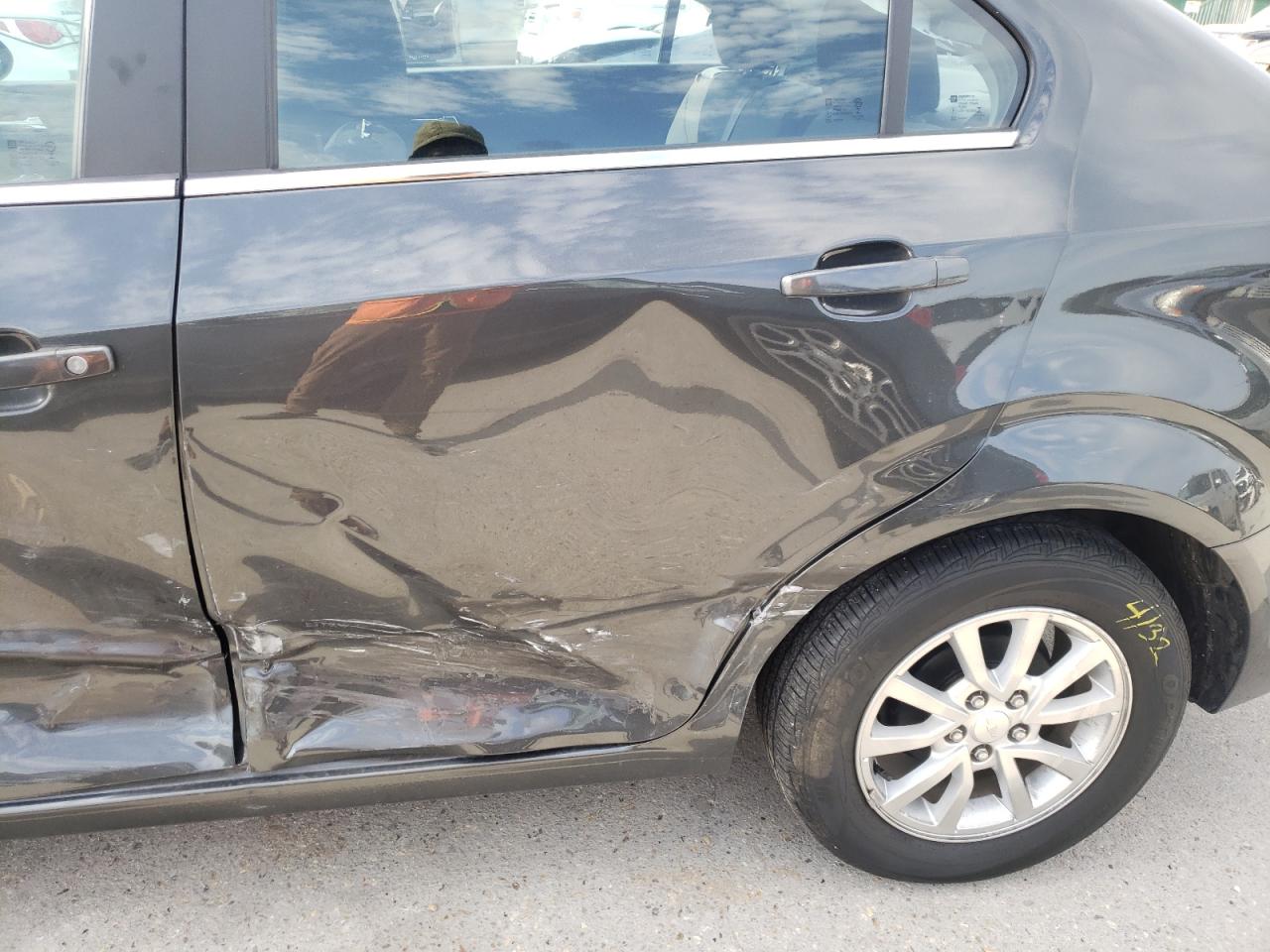Photo 10 from auction – 2020 CHEVROLET SONIC LT with VIN 1G1JD5SB0L4103090