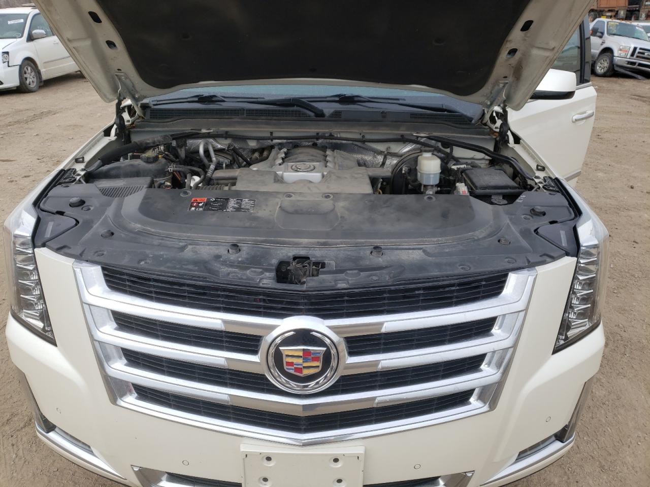 Photo 7 from auction – 2015 CADILLAC ESCALADE L with VIN 1GYS4BKJ5FR164549