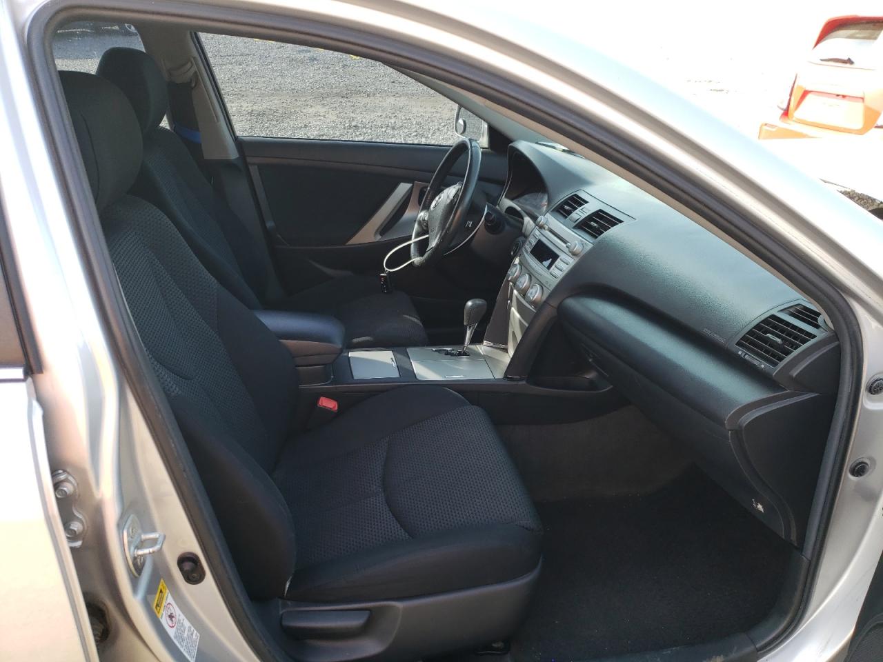 Photo 5 from auction – 2011 TOYOTA CAMRY BASE with VIN 4T1BF3EK1BU210567