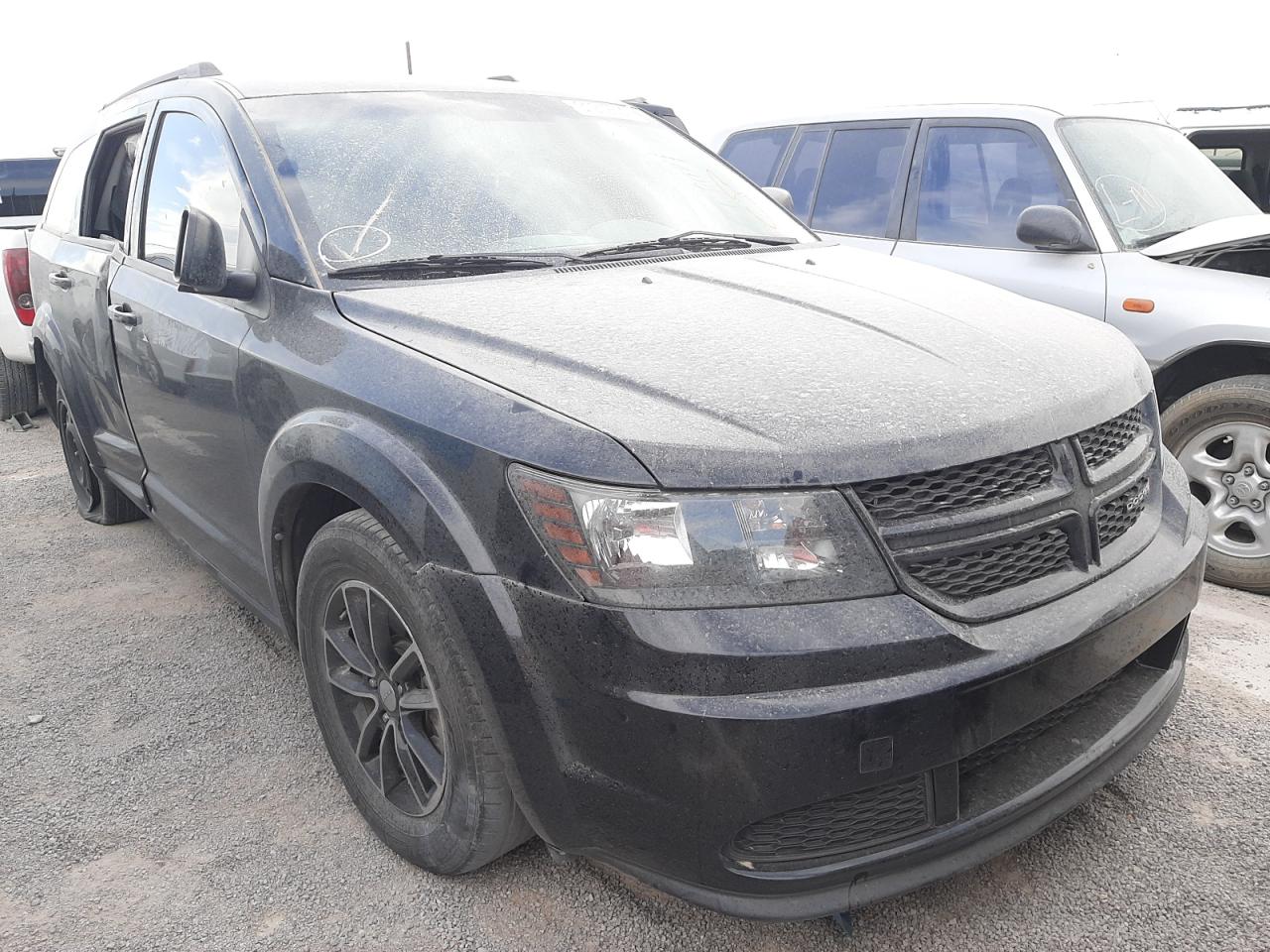 DODGE JOURNEY SE 2017 with VIN 3C4PDCABXHT673543 - Photo from auction