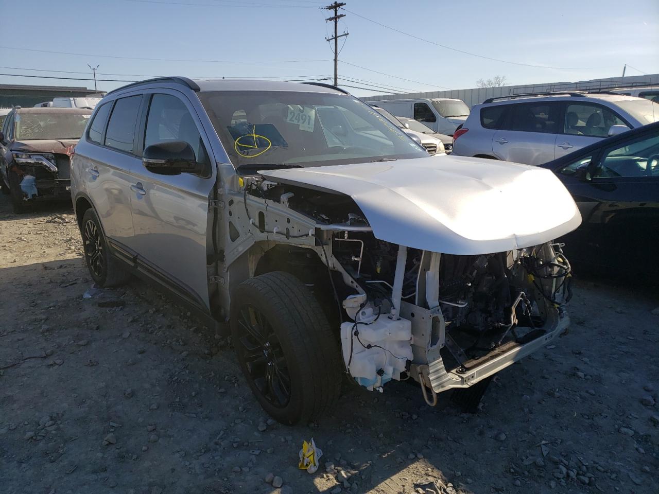 MITSUBISHI OUTLANDER 2018 with VIN JA4AZ3A37JZ020063 - Photo from auction