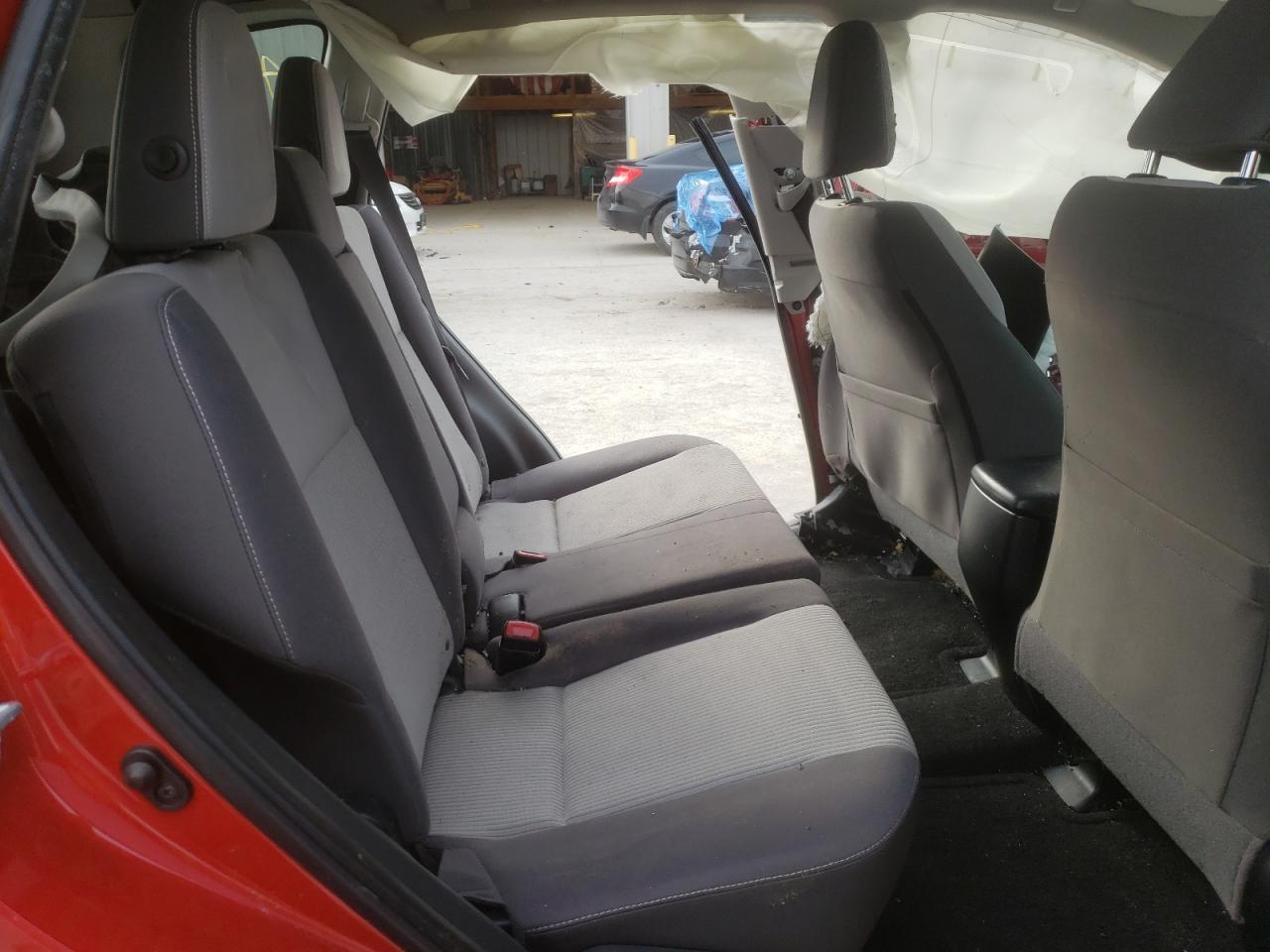 صورة رقم 6 من المزاد - 2015 TOYOTA RAV 4 مع VIN JTMWFREV6FD078558