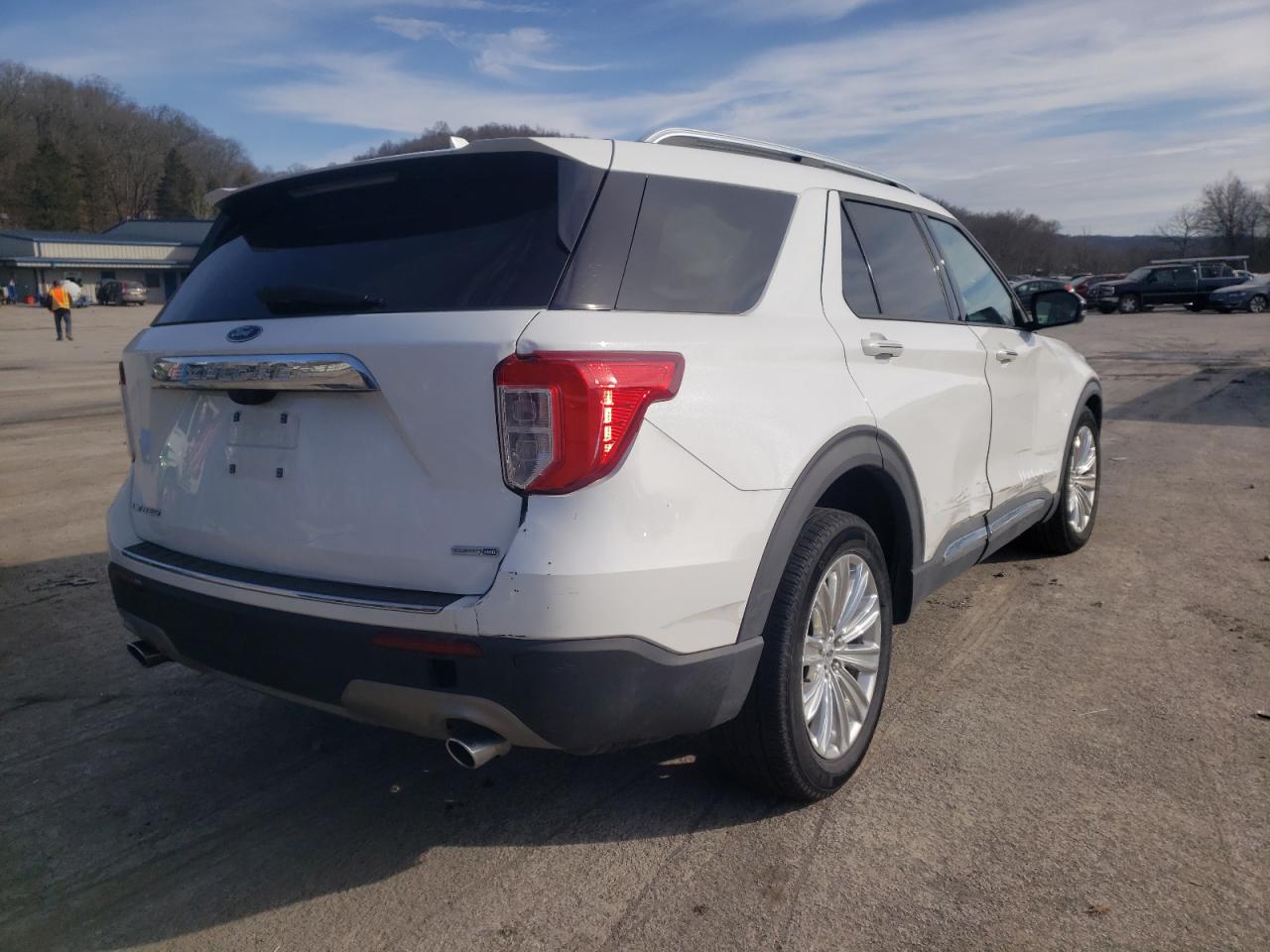 Photo 4 from auction – 2020 FORD EXPLORER L with VIN 1FMSK8FH1LGB26809
