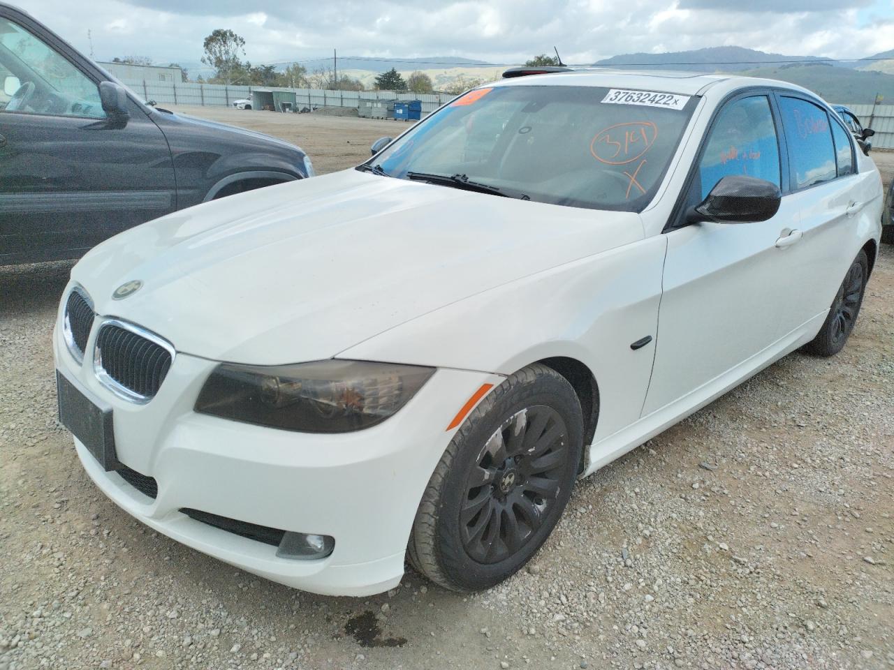 Photo 2 from auction – 2009 BMW 328 I SULE with VIN WBAPH57549NL76915