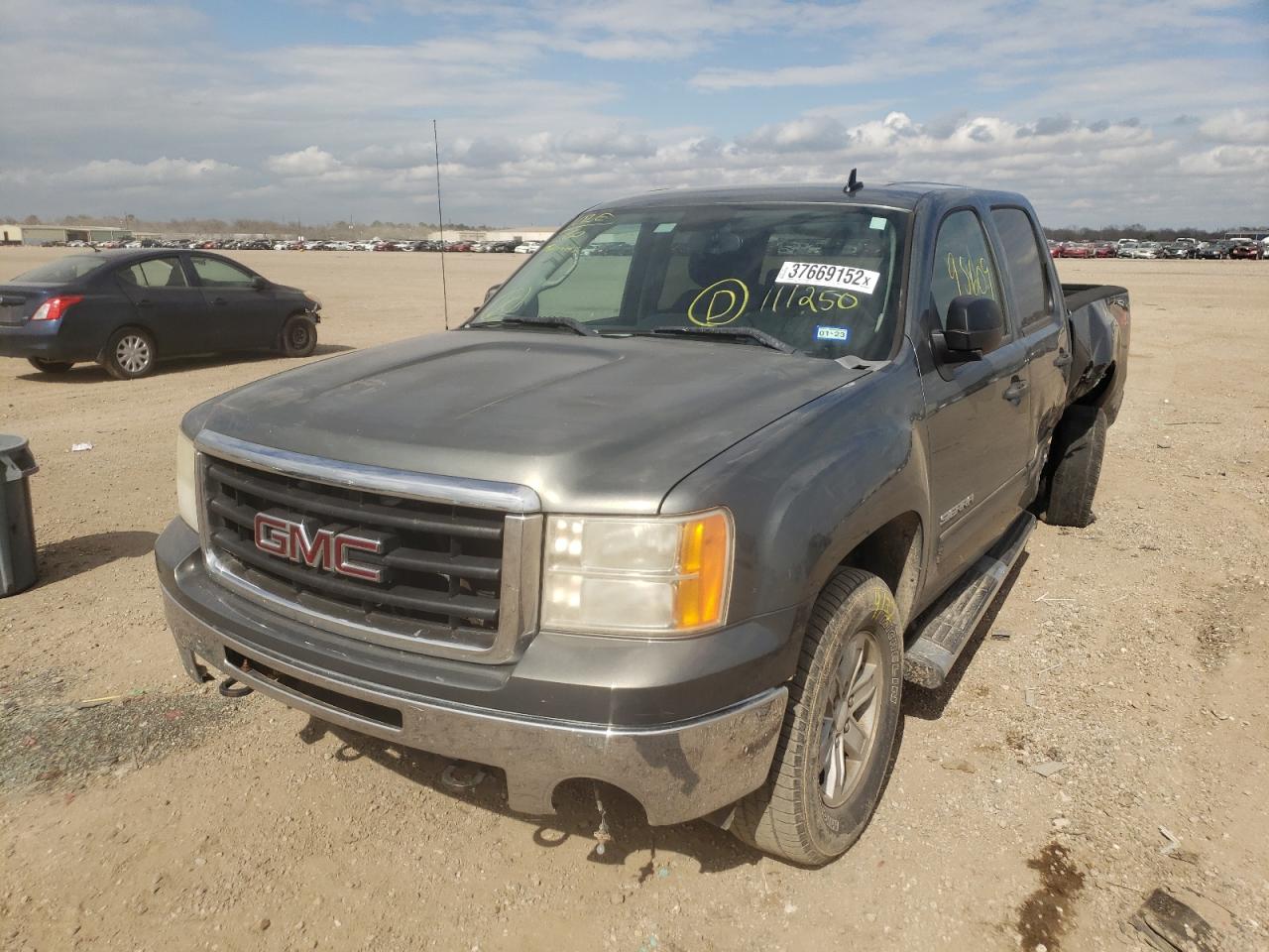 Photo 2 from auction – 2011 GMC SIERRA K15 with VIN 3GTP2VE37BG111250