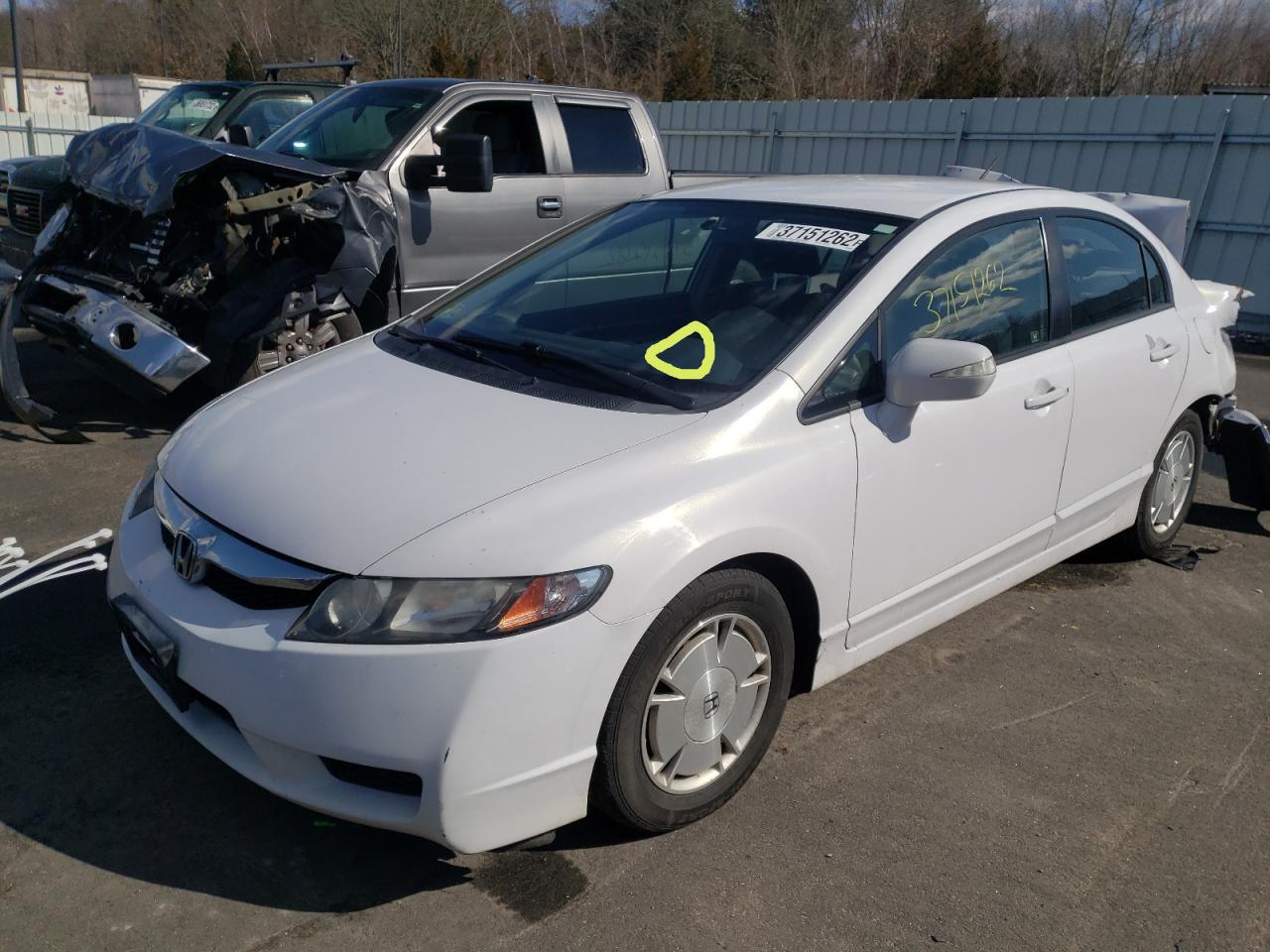Photo 2 from auction – 2011 HONDA CIVIC HYBR with VIN JHMFA3F22BS000637