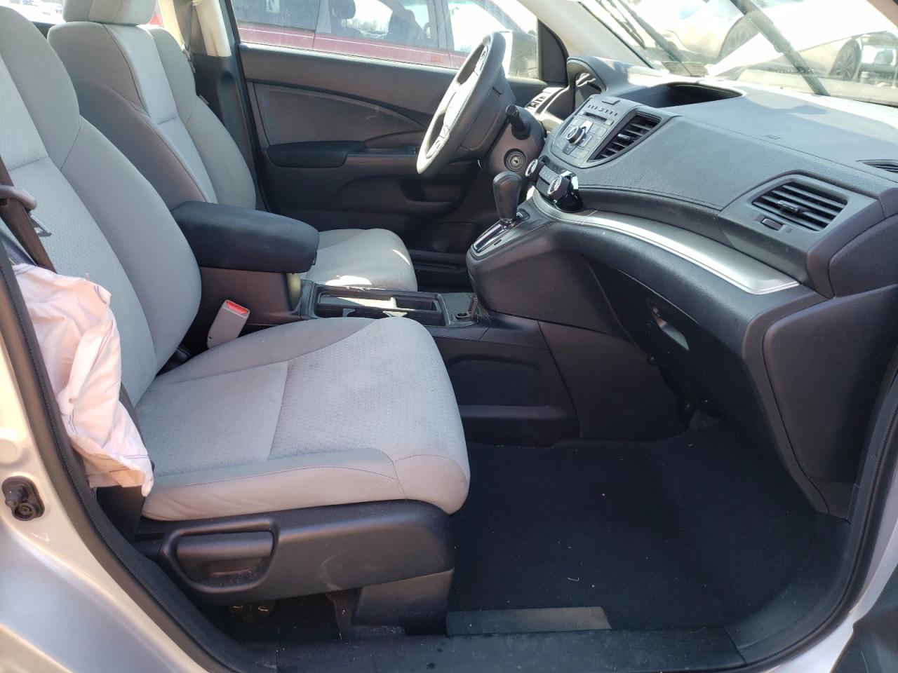 Photo 5 from auction – 2016 HONDA CR-V LX with VIN 2HKRM4H30GH670761