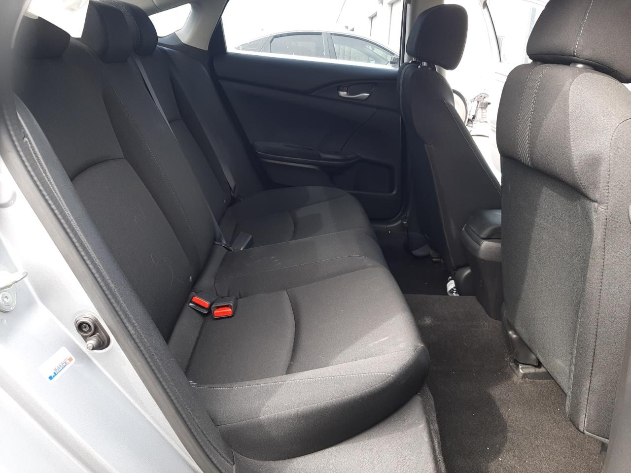Photo 6 from auction – 2017 HONDA CIVIC LX with VIN 2HGFC2F53HH561043