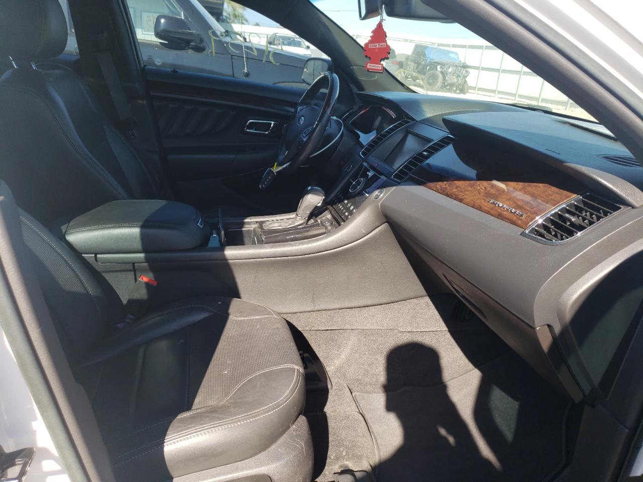 صورة رقم 5 من المزاد - 2013 FORD TAURUS LIM مع VIN 1FAHP2F8XDG137716