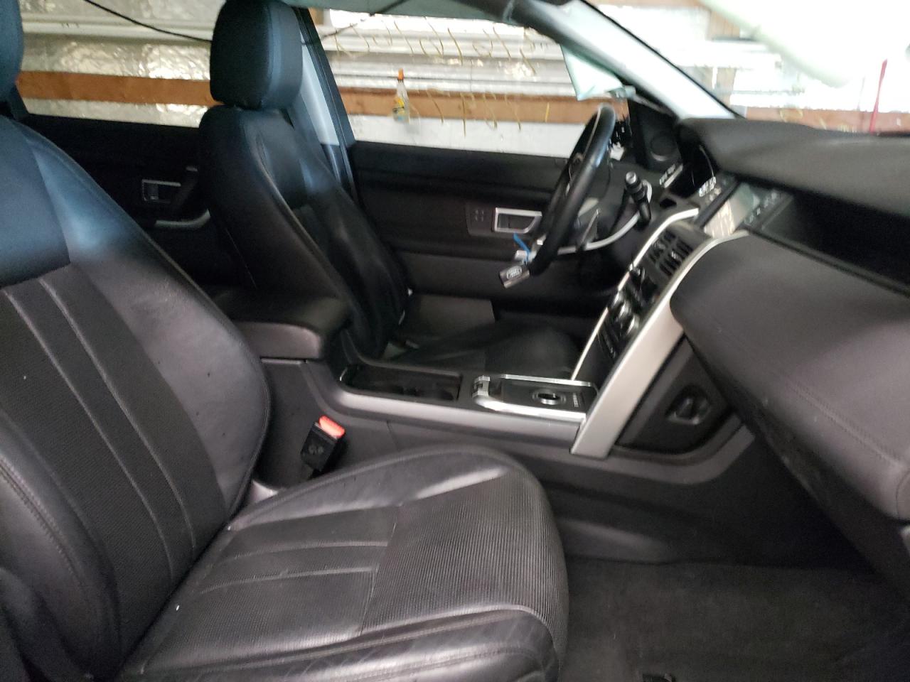 Photo 5 from auction – 2015 LAND ROVER DISCOVERY with VIN SALCR2BG4FH513571