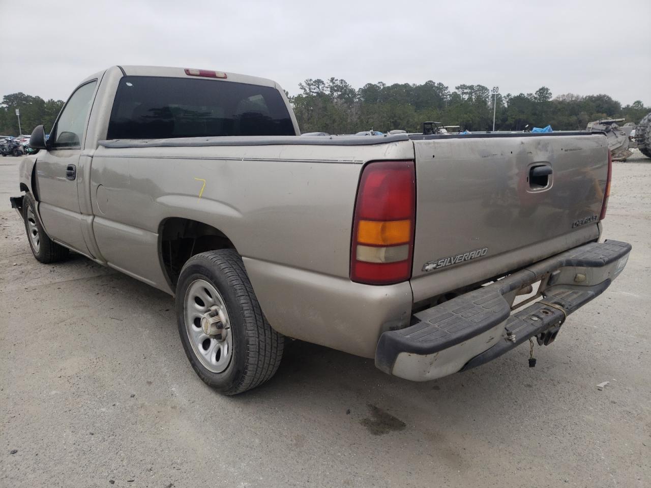 Photo 3 from auction – 2000 CHEVROLET SILVERADO with VIN 1GCEC14V7YE289563