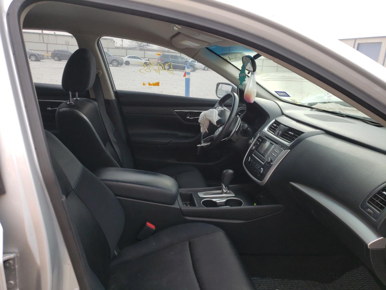 Photo 5 from auction – 2016 NISSAN ALTIMA 2.5 with VIN 1N4AL3AP8GC291578