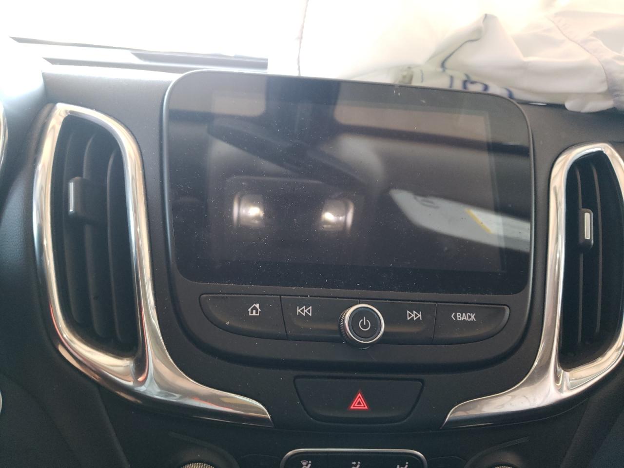 Photo 9 from auction – 2018 CHEVROLET EQUINOX LT with VIN 3GNAXJEV9JS508981