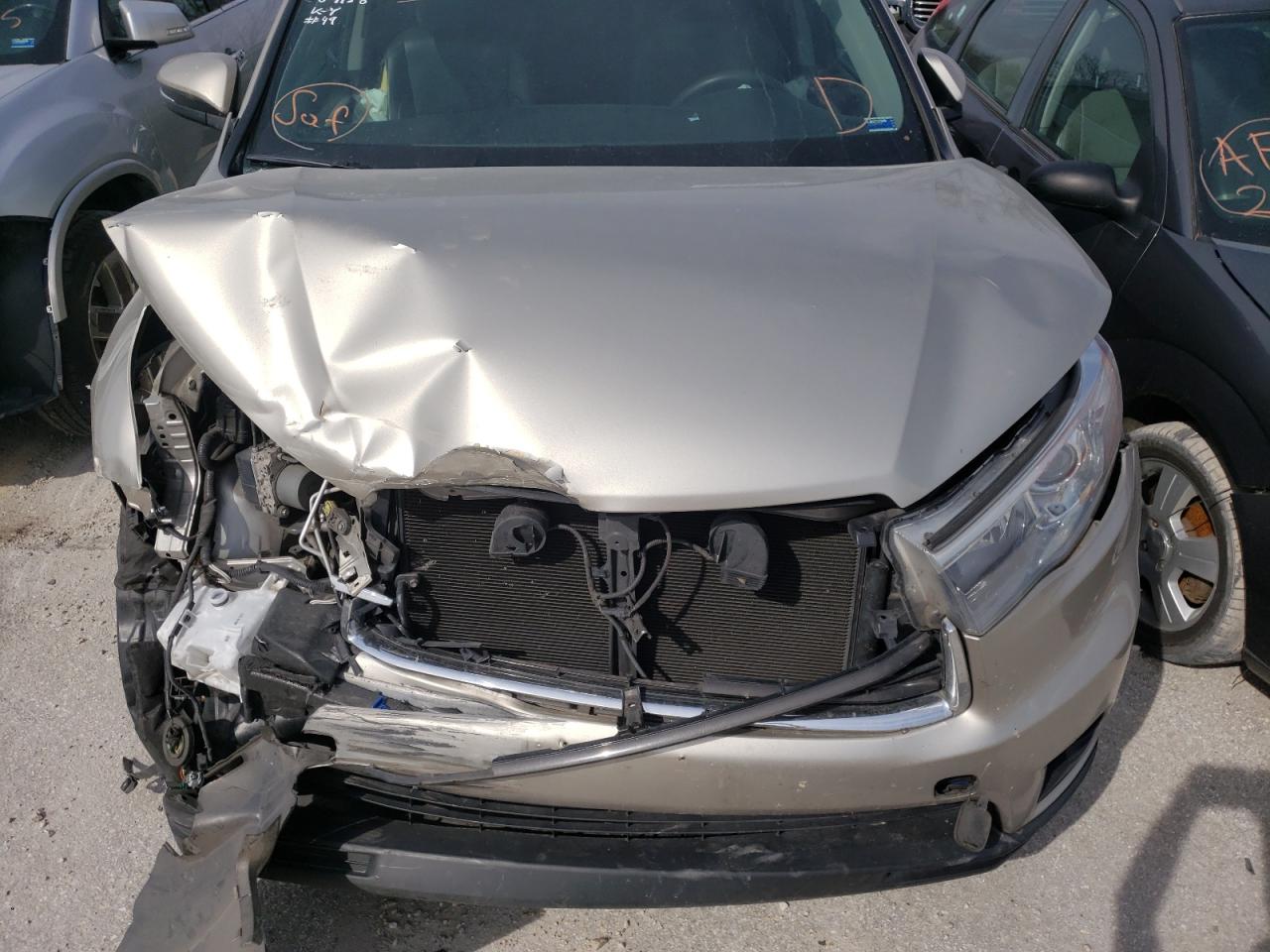 Photo 7 from auction – 2015 TOYOTA HIGHLANDER with VIN 5TDKKRFH1FS069158
