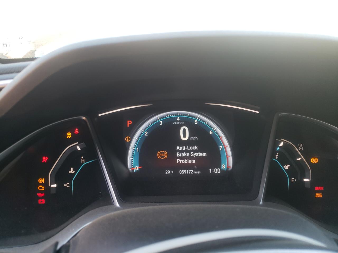 Photo 8 from auction – 2016 HONDA CIVIC EX with VIN 19XFC1F37GE221055