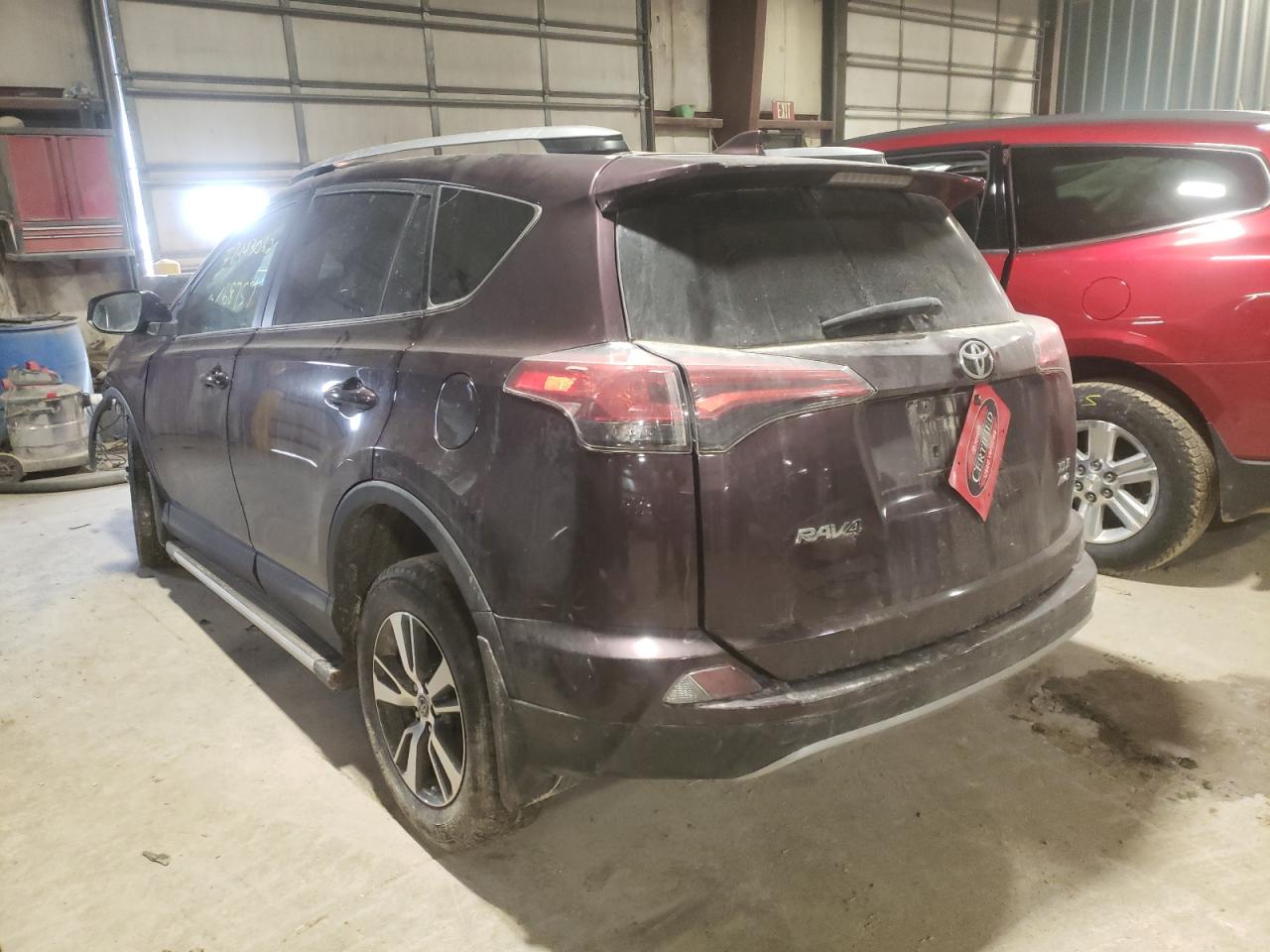 Photo 3 from auction – 2017 TOYOTA RAV4 XLE with VIN 2T3RFREV7HW683644