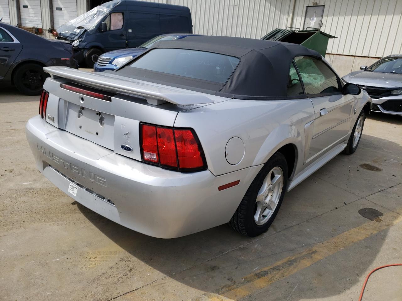 Photo 4 from auction – 2004 FORD MUSTANG with VIN 1FAFP44444F112691