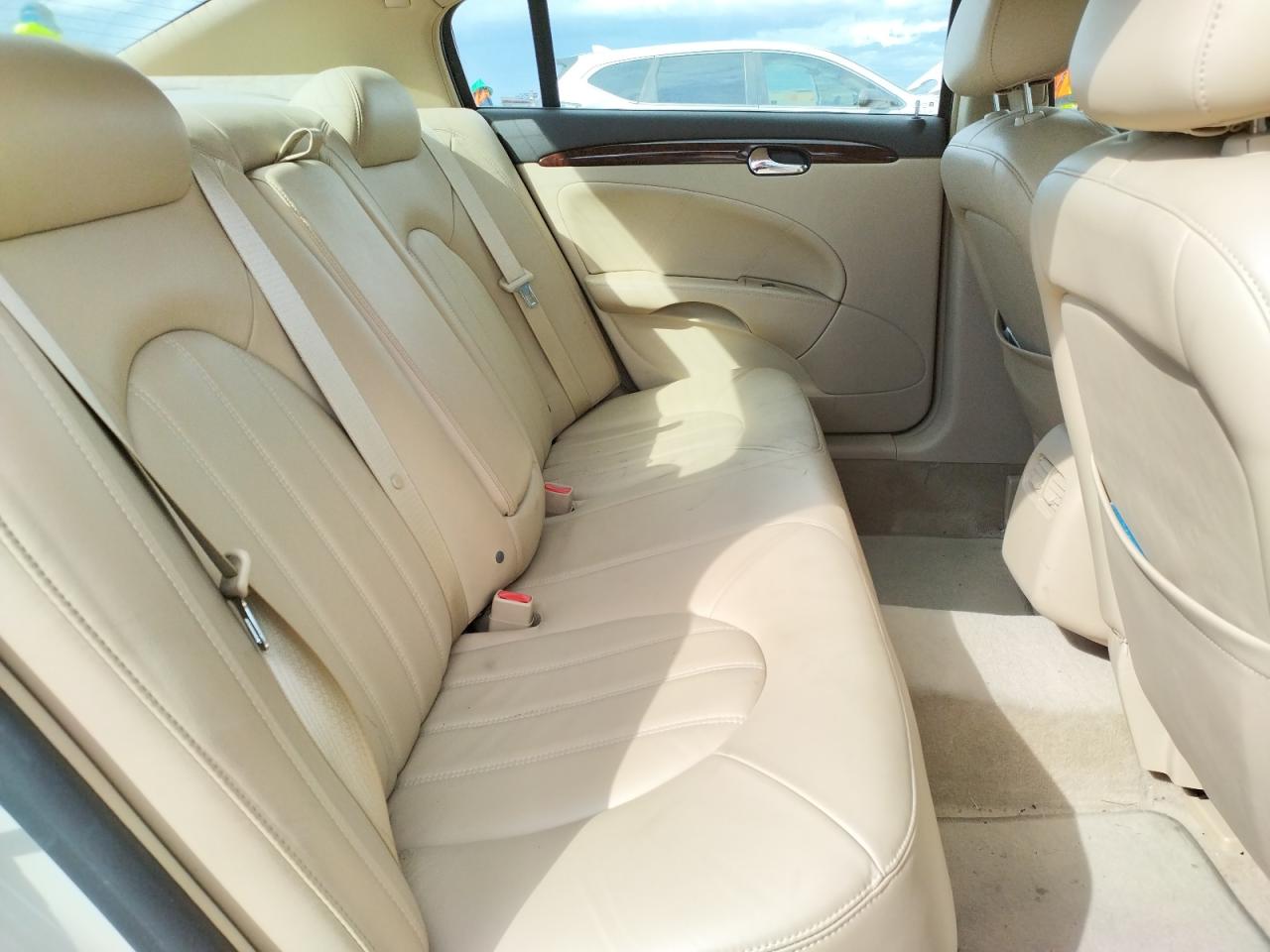Photo 6 from auction – 2011 BUICK LUCERNE CX with VIN 1G4HC5EM2BU135524