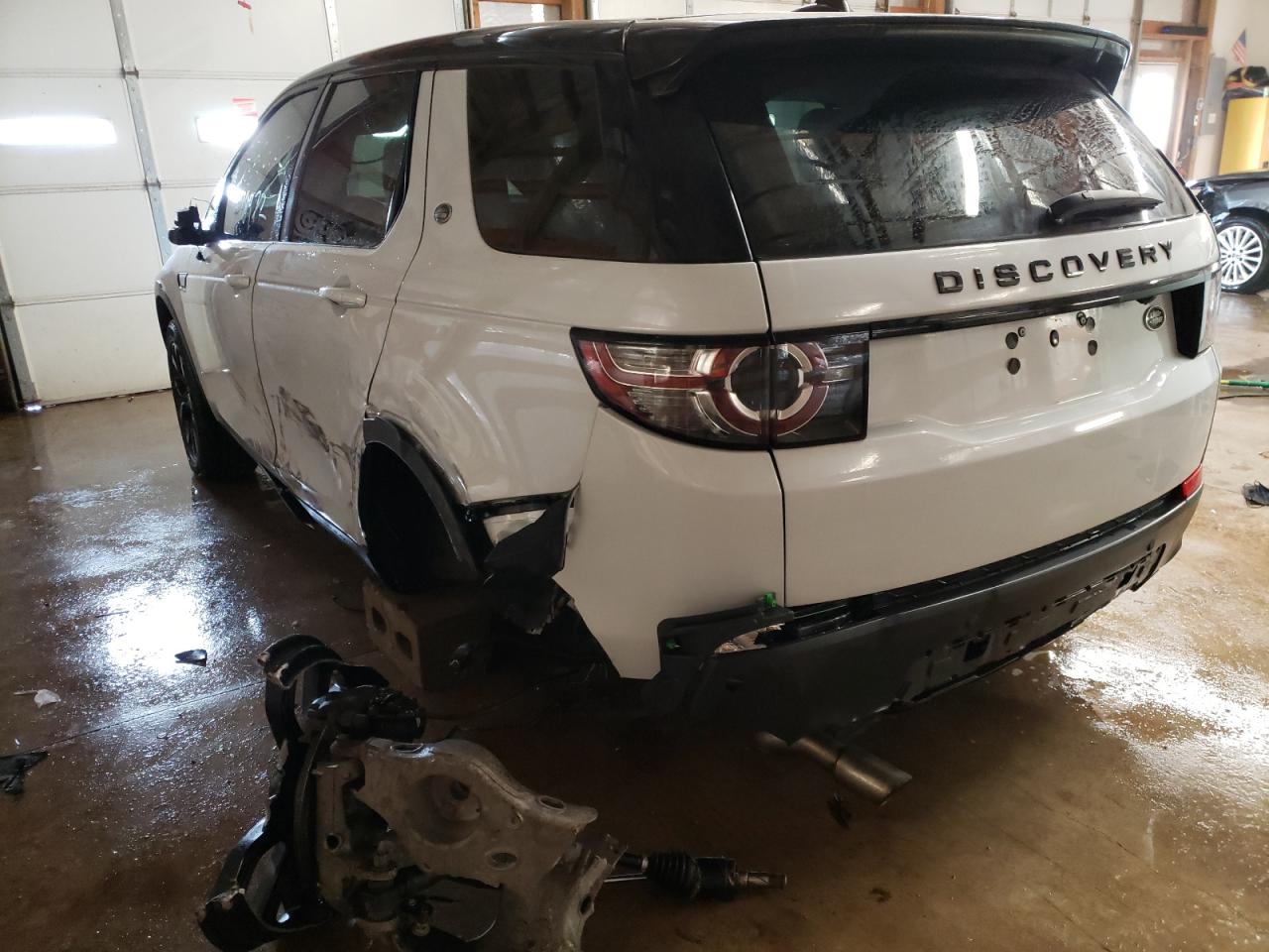 Photo 3 from auction – 2015 LAND ROVER DISCOVERY with VIN SALCR2BG4FH513571