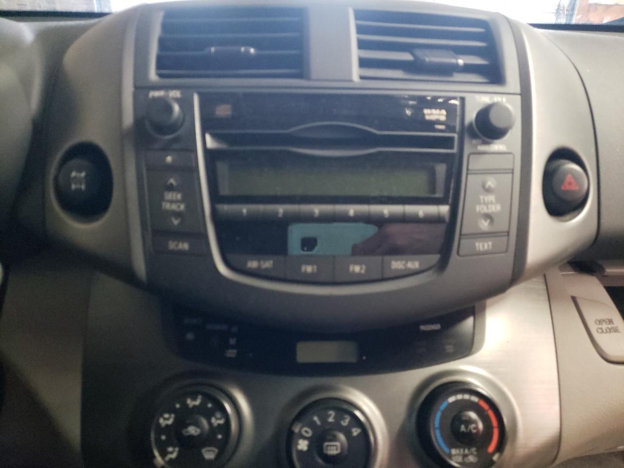 Photo 9 from auction – 2010 TOYOTA RAV4 with VIN 2T3BF4DV6AW070538