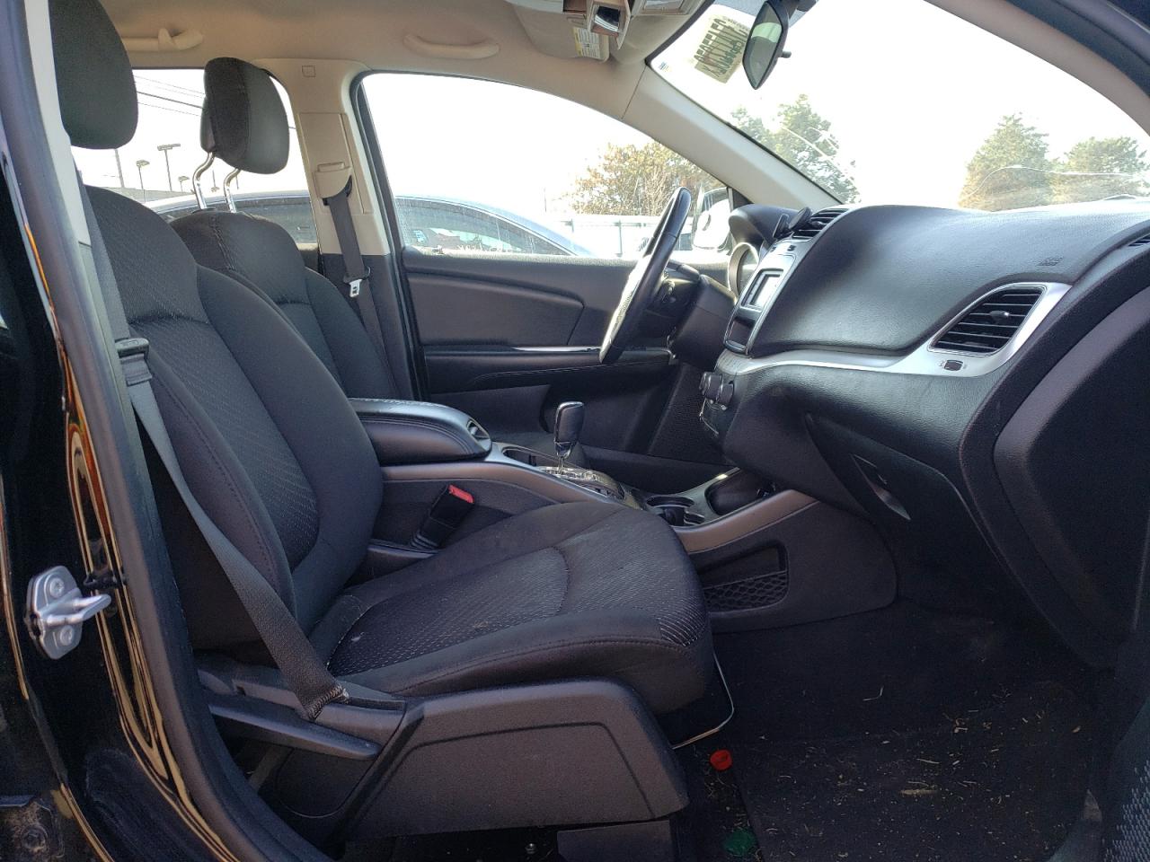 Photo 5 from auction – 2018 DODGE JOURNEY SE with VIN 3C4PDCAB7JT254183