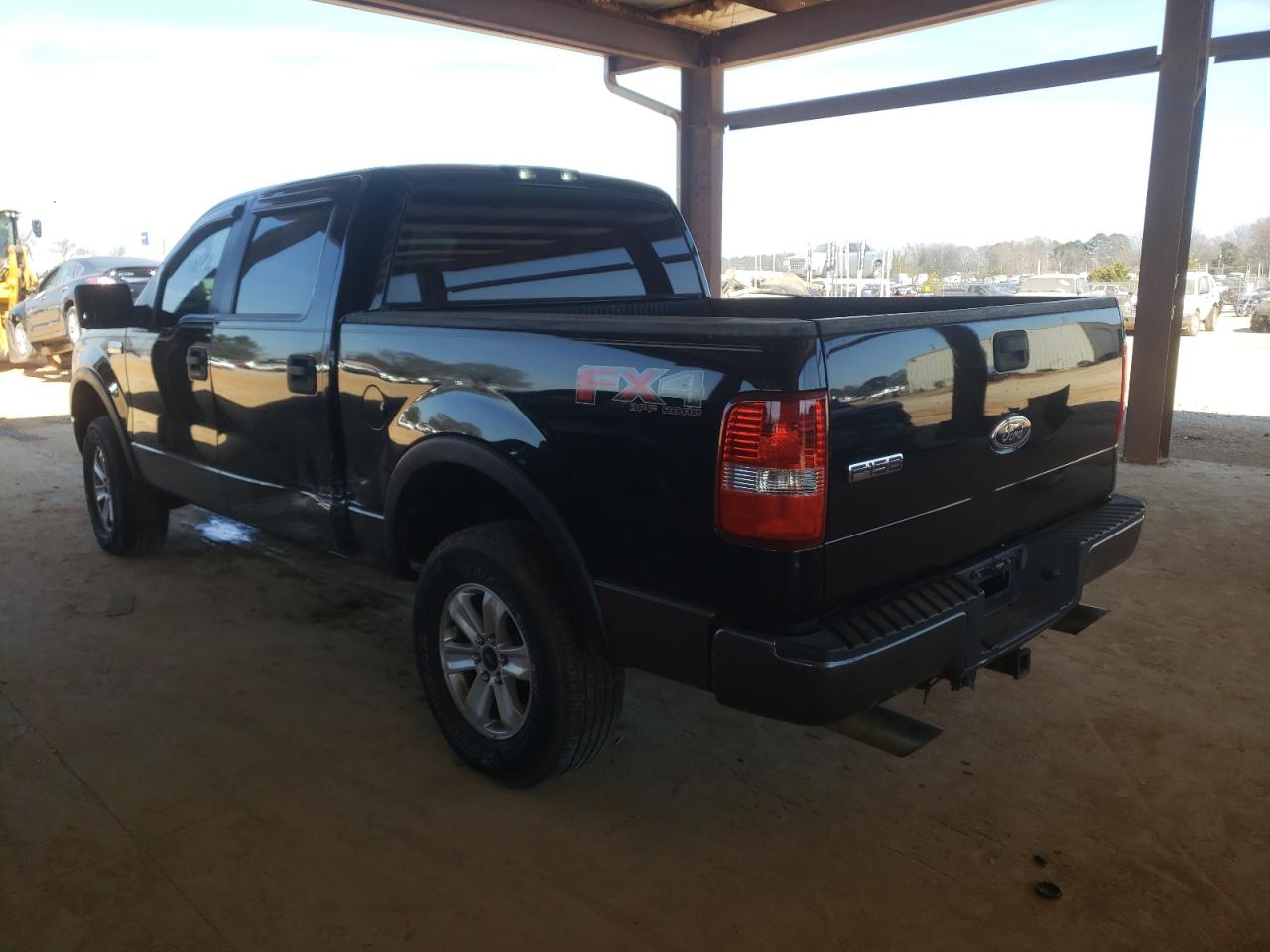 Photo 3 from auction – 2005 FORD F150 SUPER with VIN 1FTPW14545FB53672