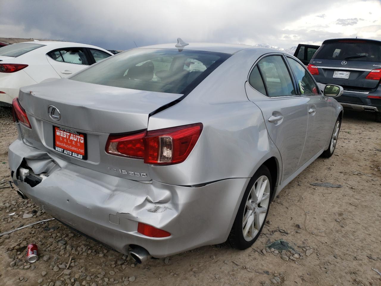 Photo 4 from auction – 2012 LEXUS IS 350 with VIN JTHCE5C20C5002393