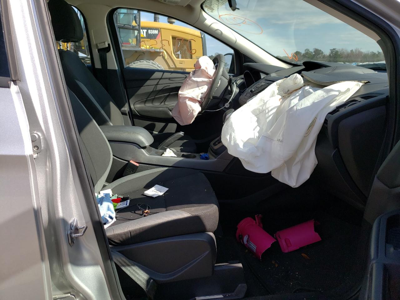 Photo 5 from auction – 2013 FORD ESCAPE S with VIN 1FMCU0F73DUA97646