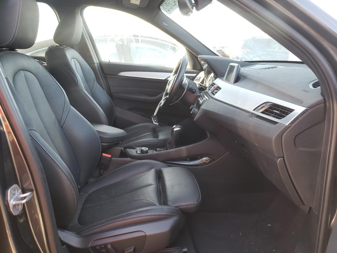 Photo 5 from auction – 2018 BMW X1 XDRIVE2 with VIN WBXHT3C35J5F93317