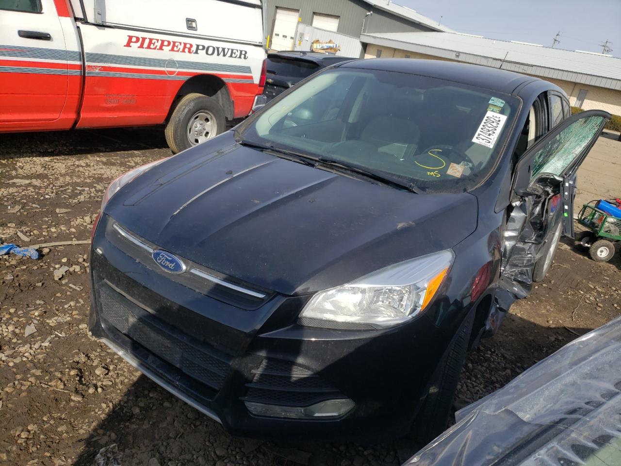 Photo 2 from auction – 2015 FORD ESCAPE SE with VIN 1FMCU9GX6FUC71926