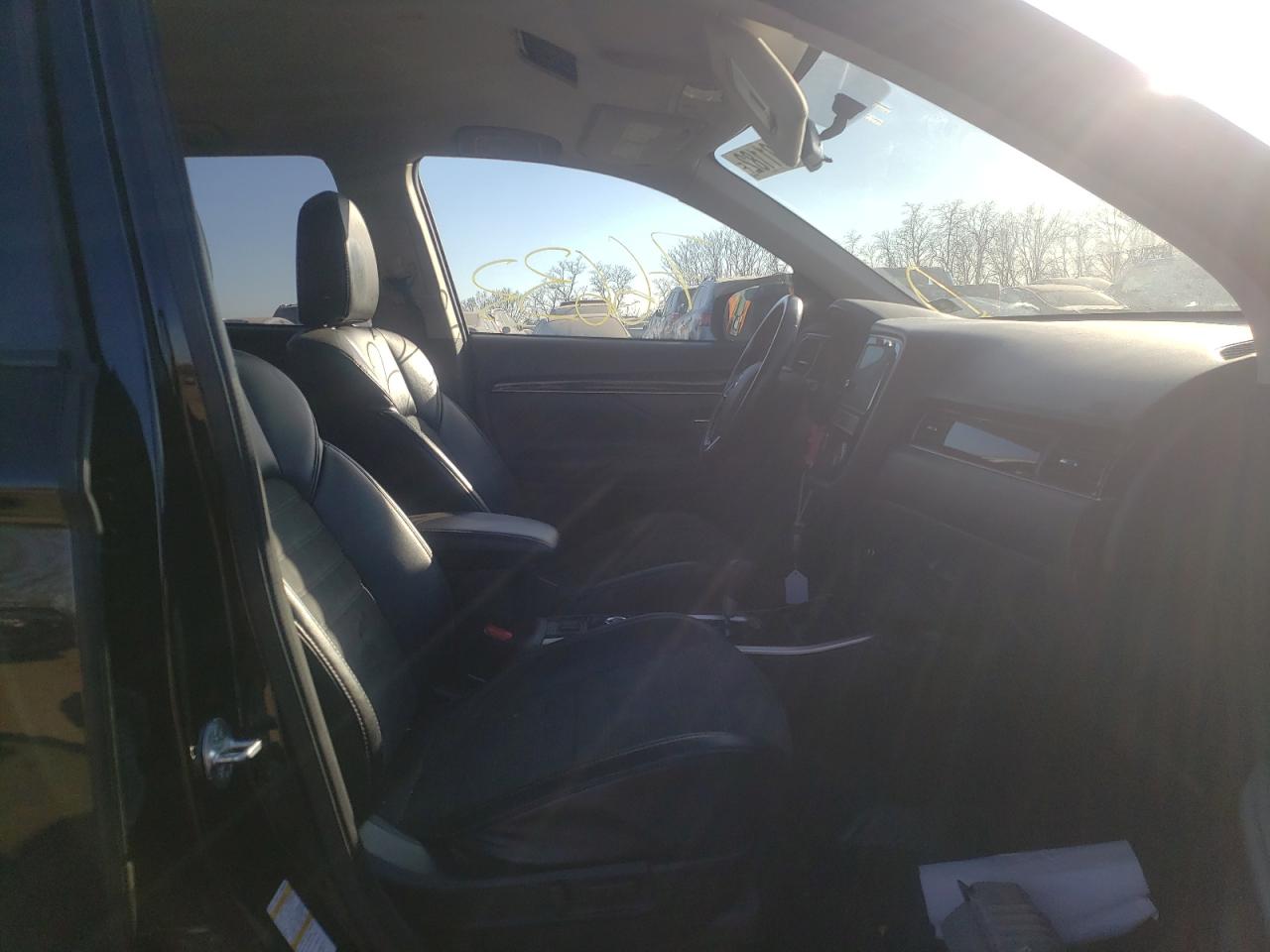 Photo 5 from auction – 2019 MITSUBISHI OUTLANDER with VIN JA4AZ3A34KZ041406