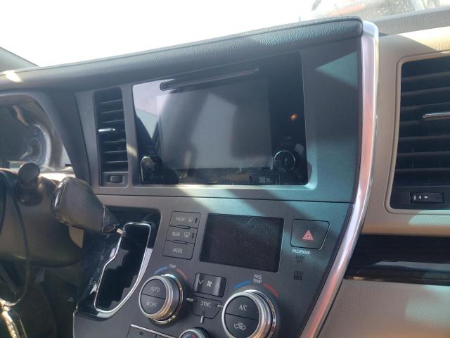 Photo 9 from auction – 2016 TOYOTA SIENNA XLE with VIN 5TDDK3DC7GS129720