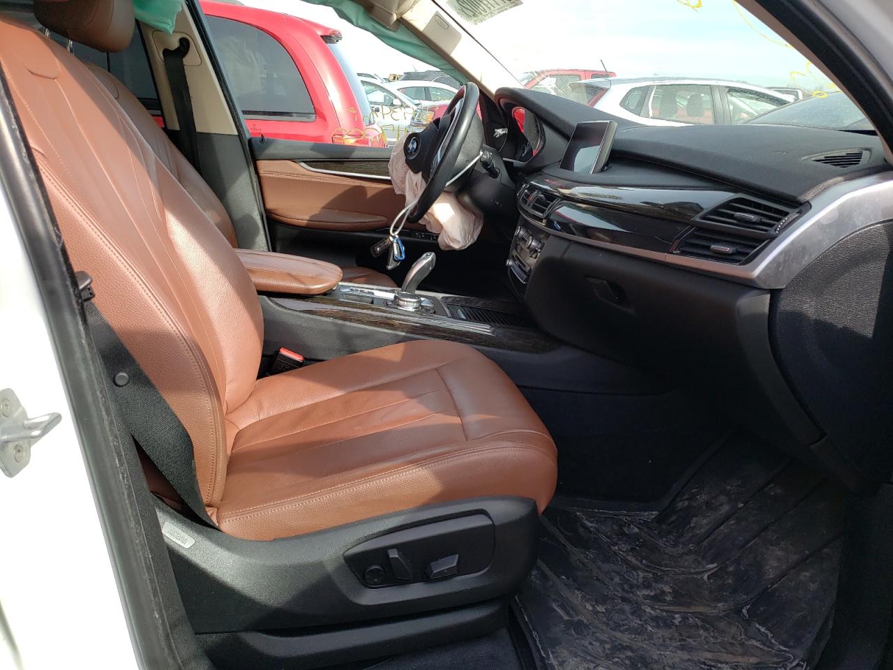 Photo 5 from auction – 2015 BMW X5 XDRIVE3 with VIN 5UXKR0C57F0K62272