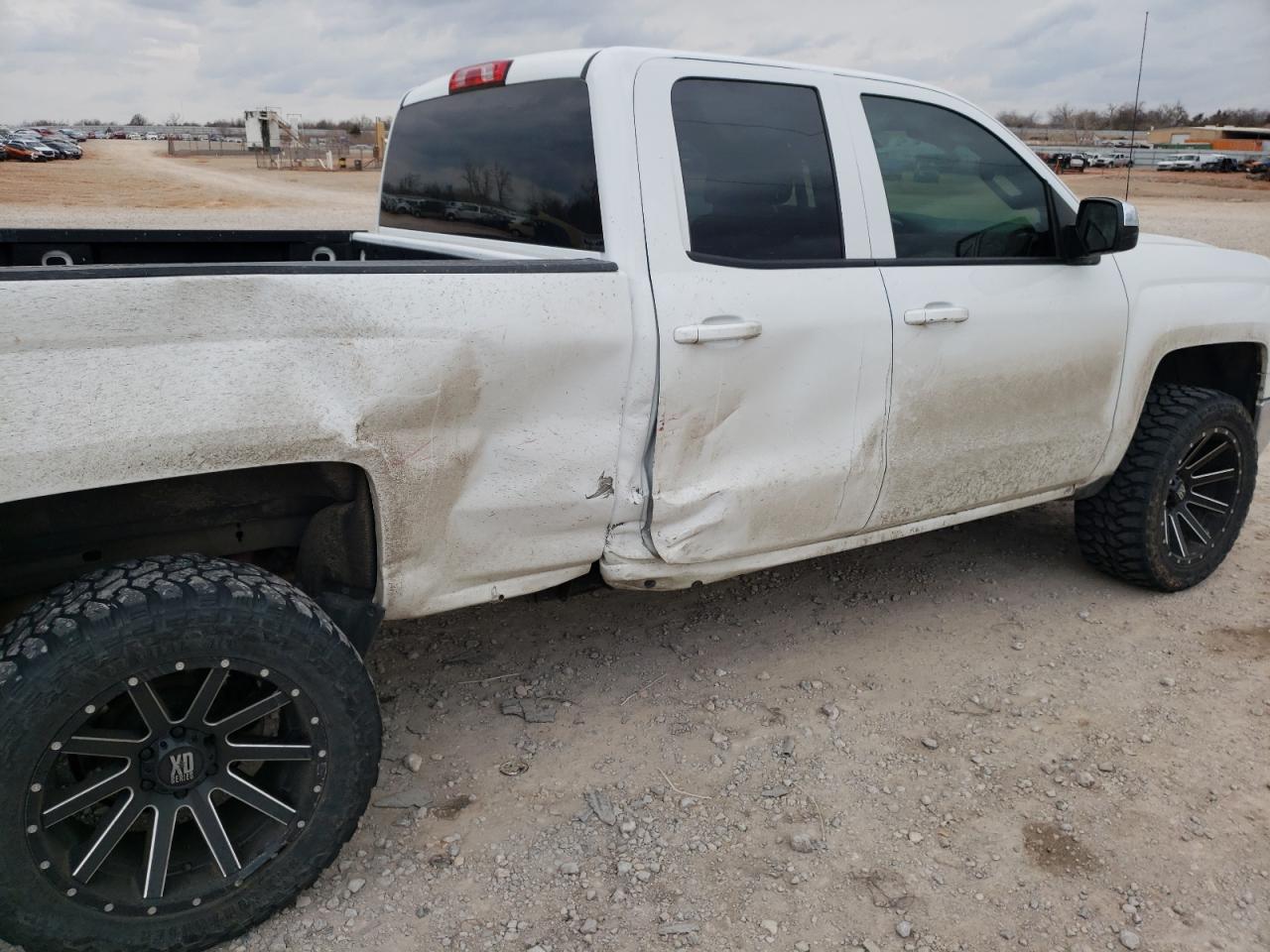 Photo 9 from auction – 2014 CHEVROLET SILVERADO with VIN 1GCVKREC6EZ171622