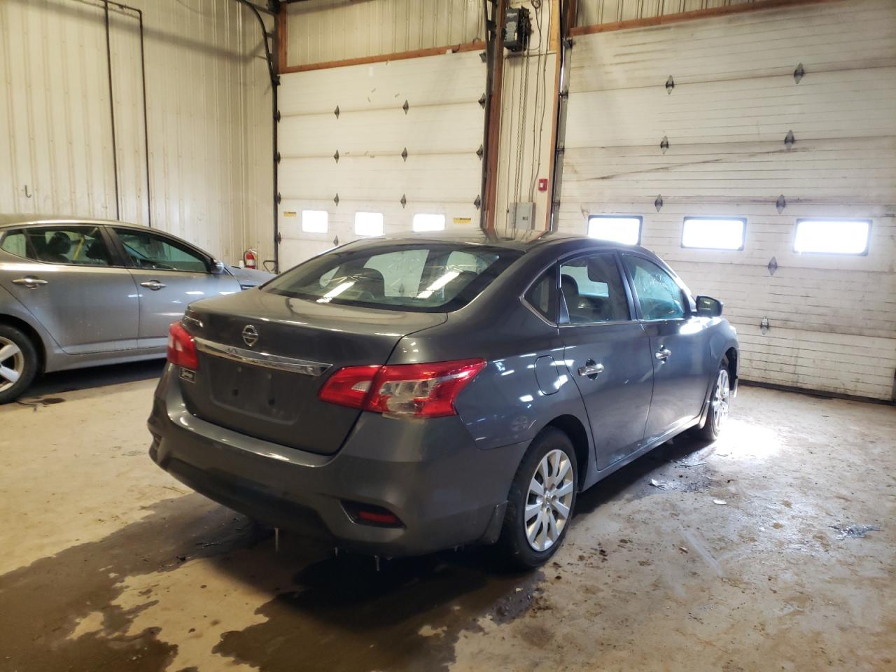 Photo 4 from auction – 2019 NISSAN SENTRA S with VIN 3N1AB7AP3KY409088