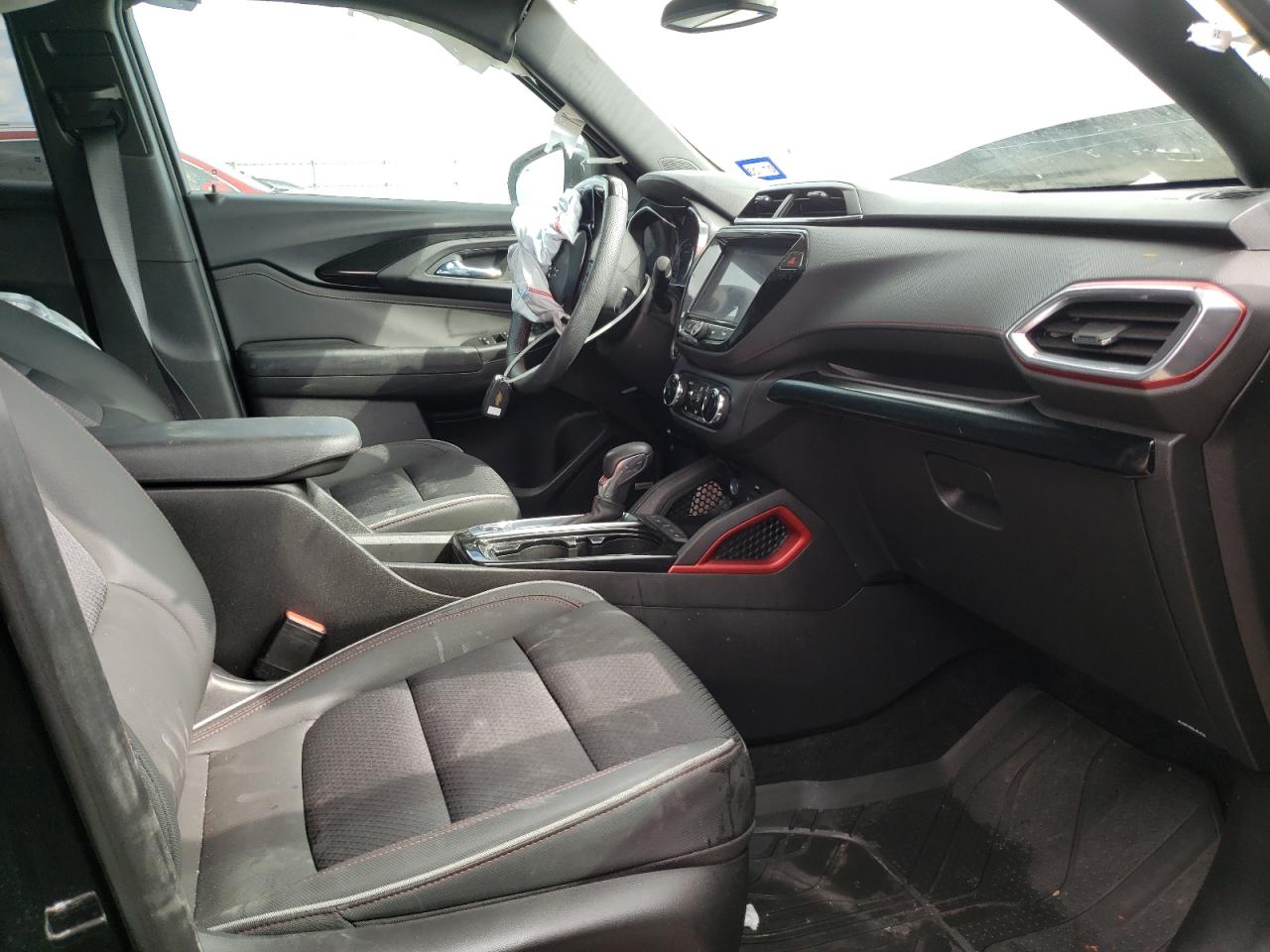 Photo 5 from auction – 2021 CHEVROLET TRAILBLAZE with VIN KL79MTSL7MB156788