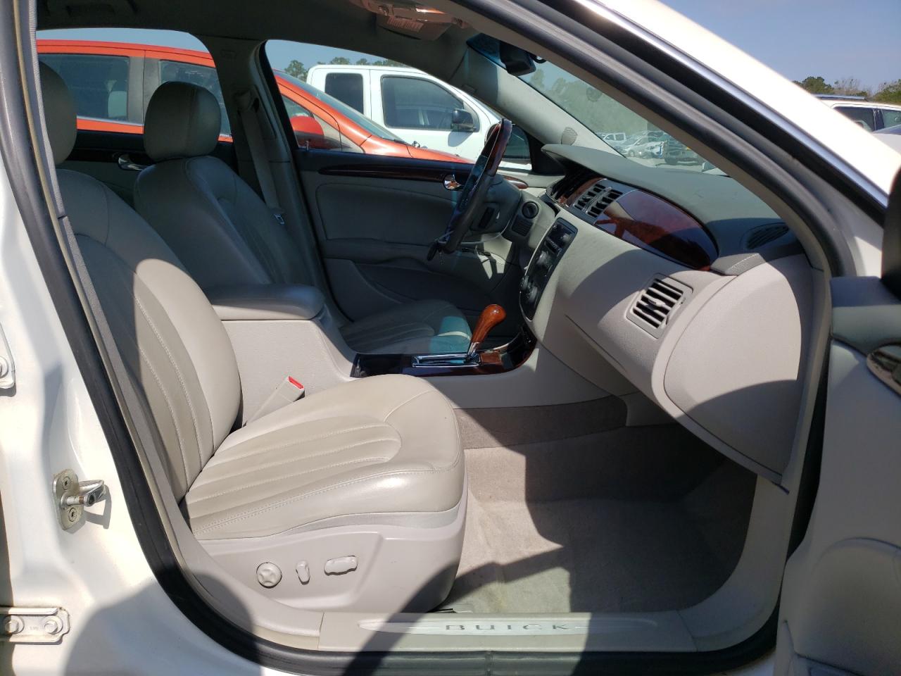 Photo 5 from auction – 2008 BUICK LUCERNE CX with VIN 1G4HD57278U154863