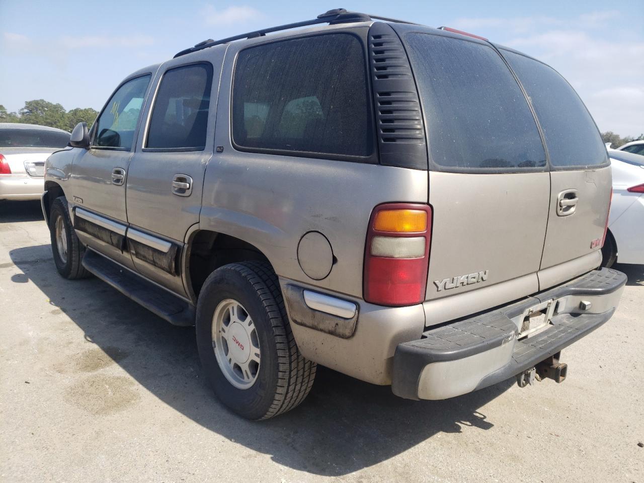 Photo 3 from auction – 2001 GMC YUKON with VIN 1GKEK13T11J174901