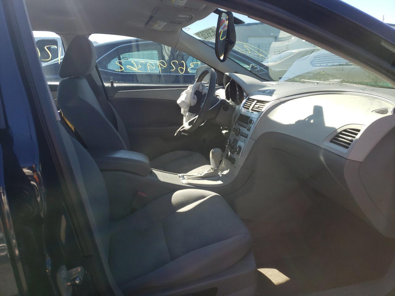 Photo 5 from auction – 2011 CHEVROLET MALIBU LS with VIN 1G1ZB5E11BF128014